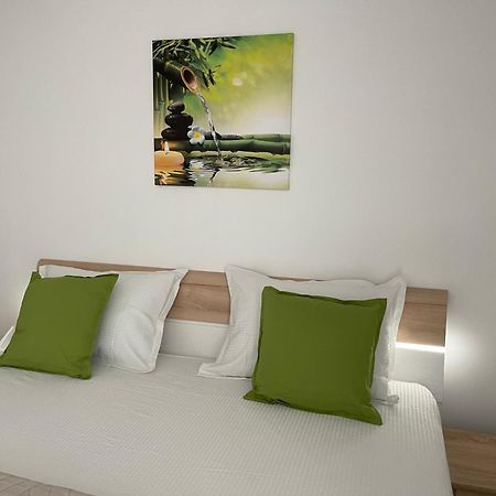 Relaxing Bucharest Airport Residences & Therme-Self Check-In Otopeni Eksteriør bilde