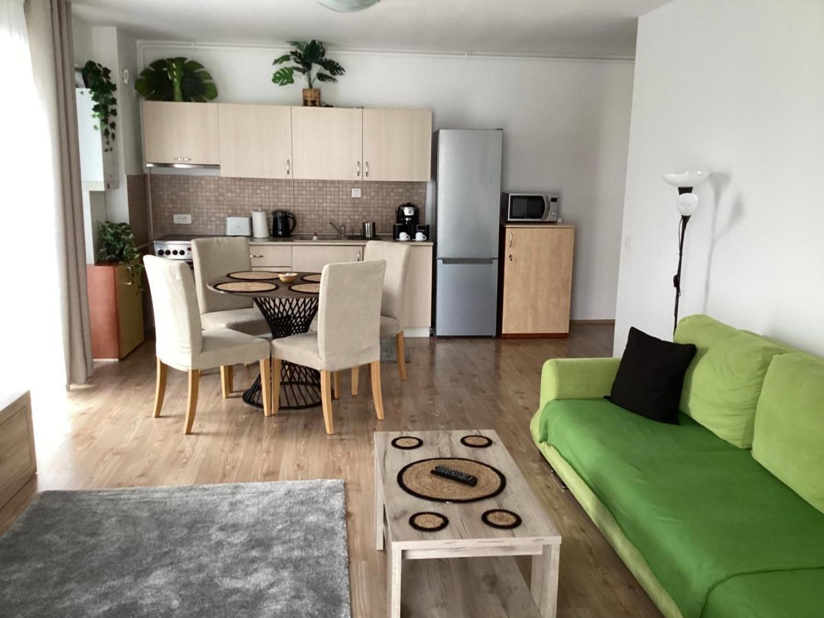 Relaxing Bucharest Airport Residences & Therme-Self Check-In Otopeni Eksteriør bilde