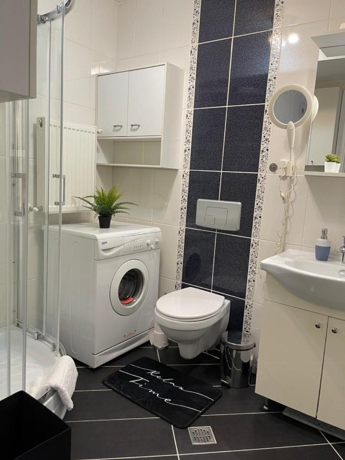 Relaxing Bucharest Airport Residences & Therme-Self Check-In Otopeni Eksteriør bilde